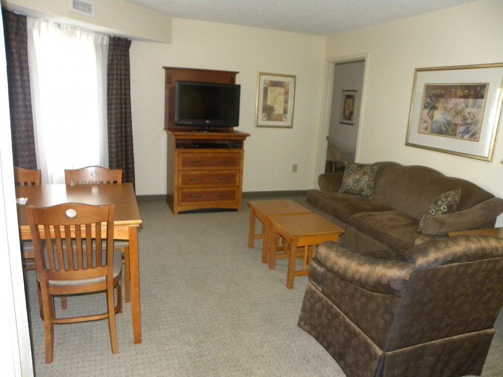 Staybridge Suites Louisville - East By Ihg Екстериор снимка