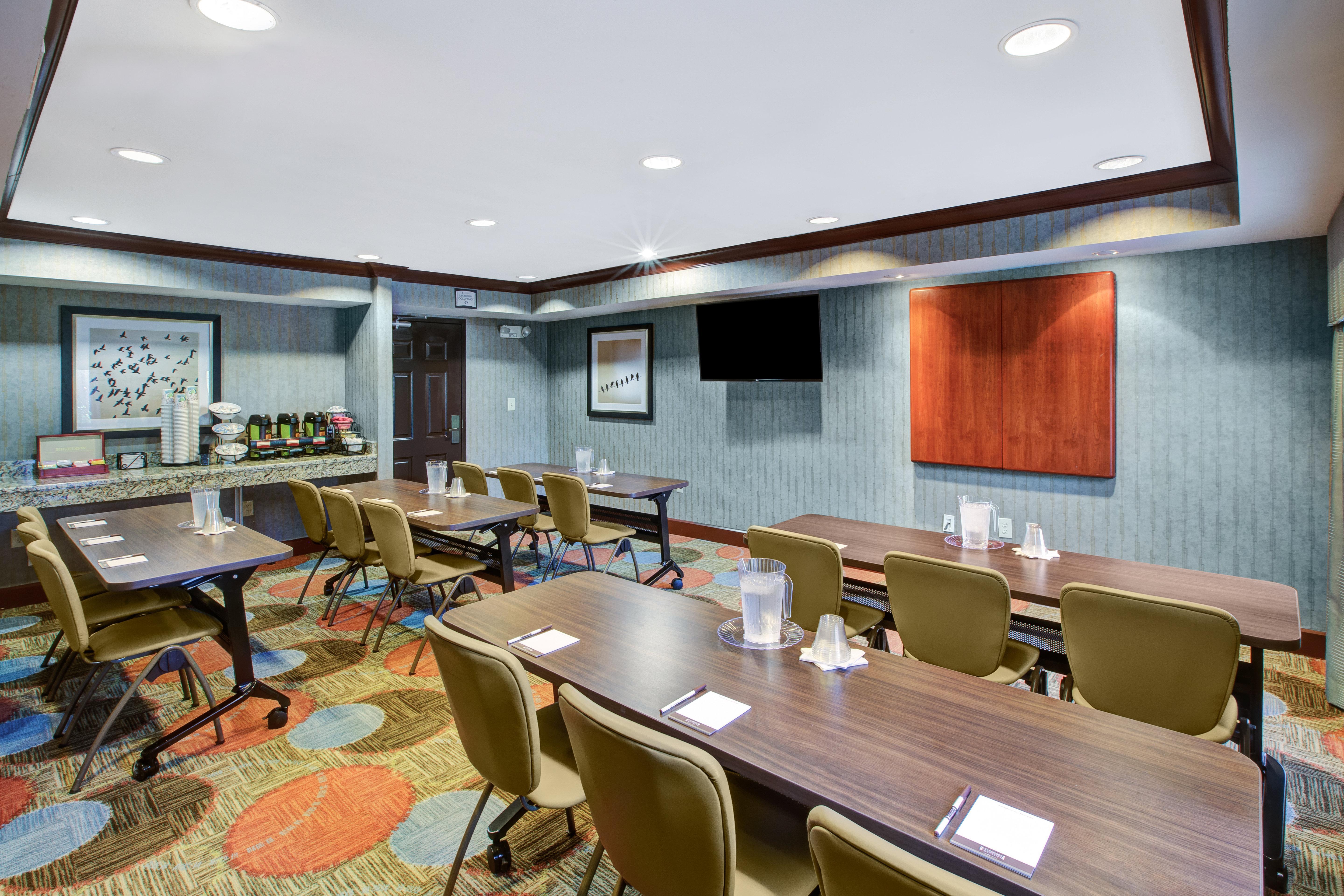 Staybridge Suites Louisville - East By Ihg Екстериор снимка