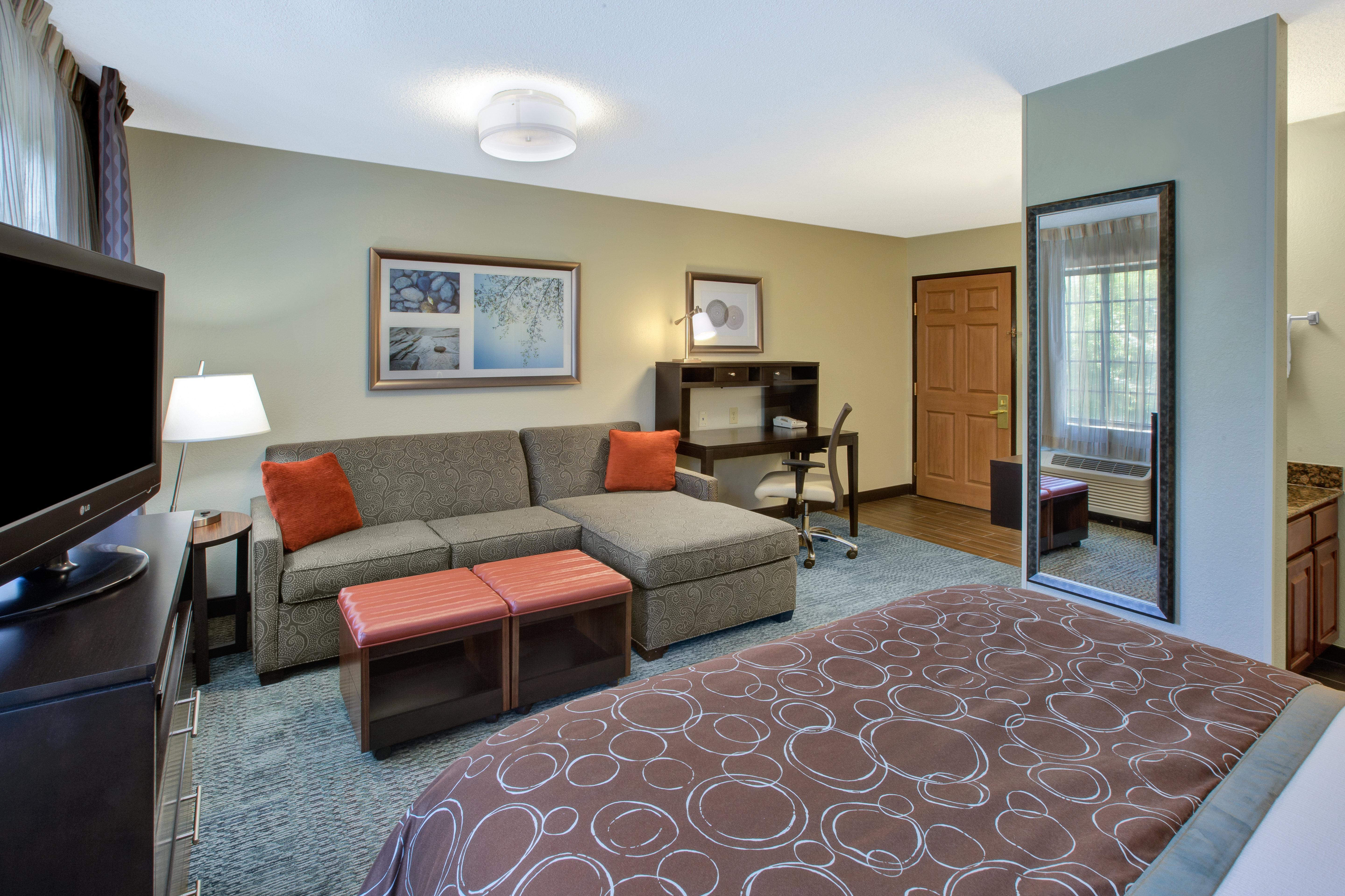 Staybridge Suites Louisville - East By Ihg Екстериор снимка
