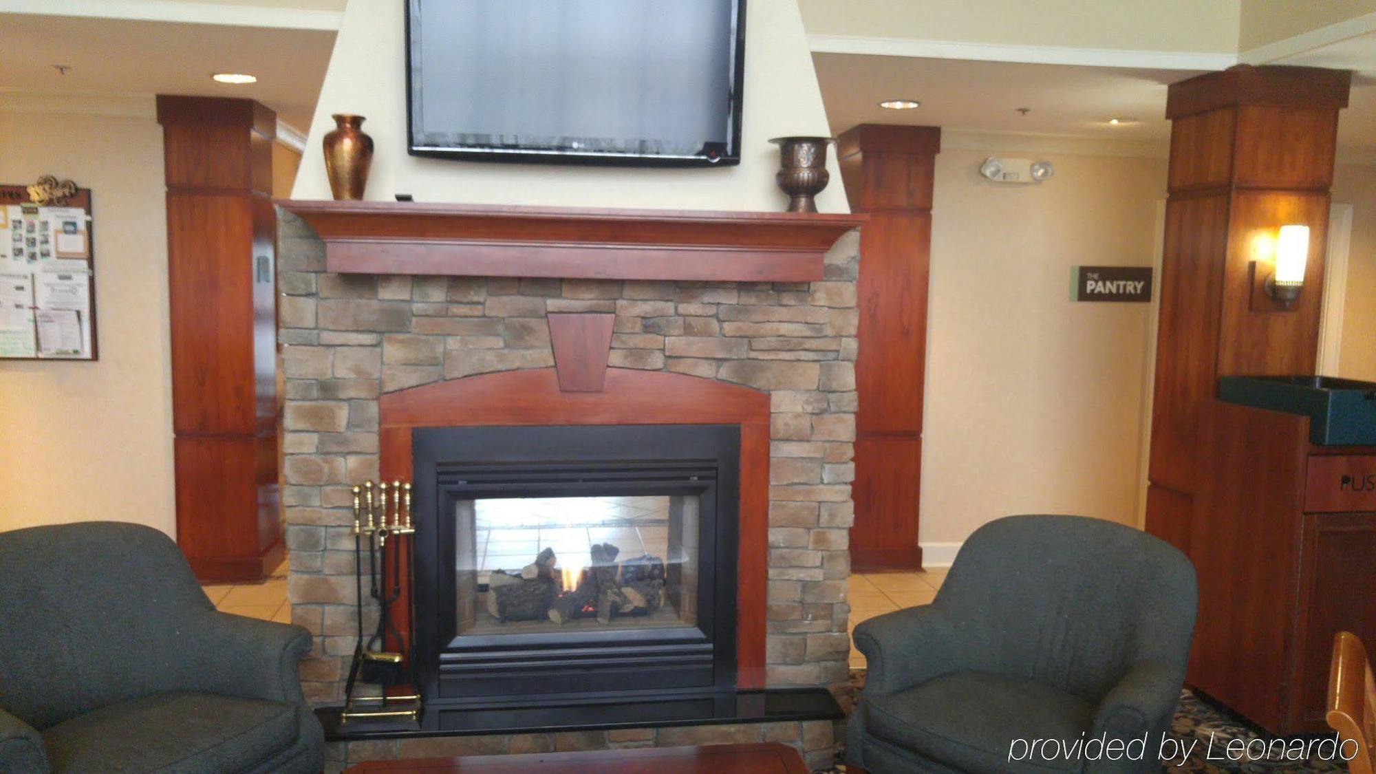 Staybridge Suites Louisville - East By Ihg Екстериор снимка